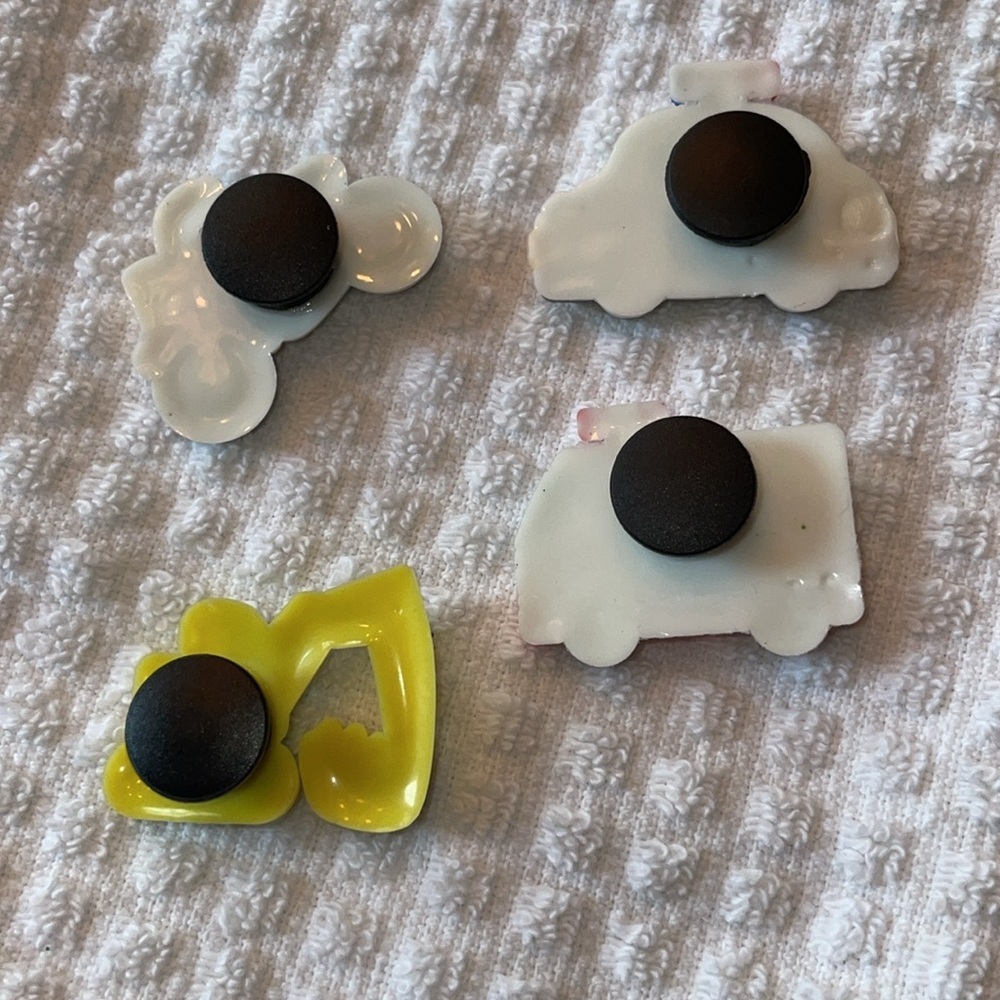 Crocs Charms Set Of 4 Rescue - Picture 2 of 2